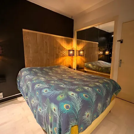 Charming T2 With Pool In *